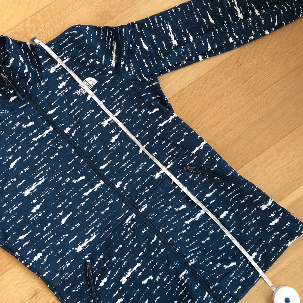 The North Face Zip Up - Picture 9 of 11